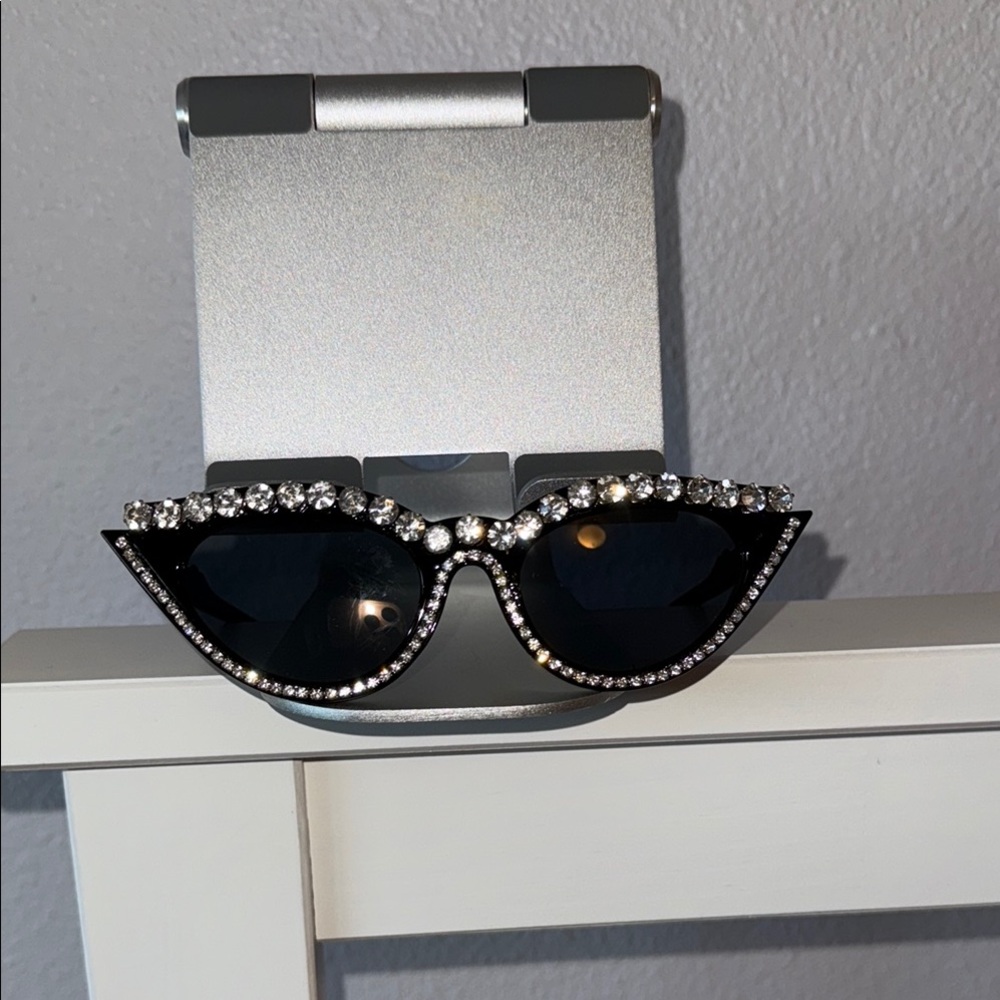 Elegant Black Rhinestone Sunglasses with Case